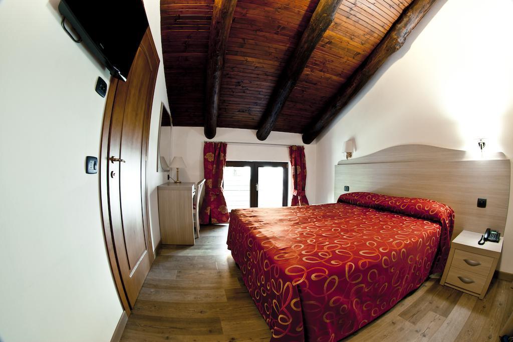 Agriturismo Cascina Del Vai Кайро-Монтенотте Экстерьер фото