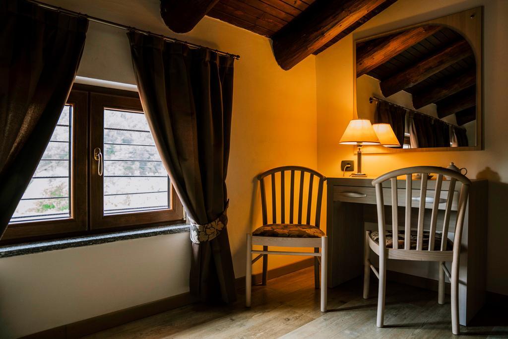 Agriturismo Cascina Del Vai Кайро-Монтенотте Экстерьер фото