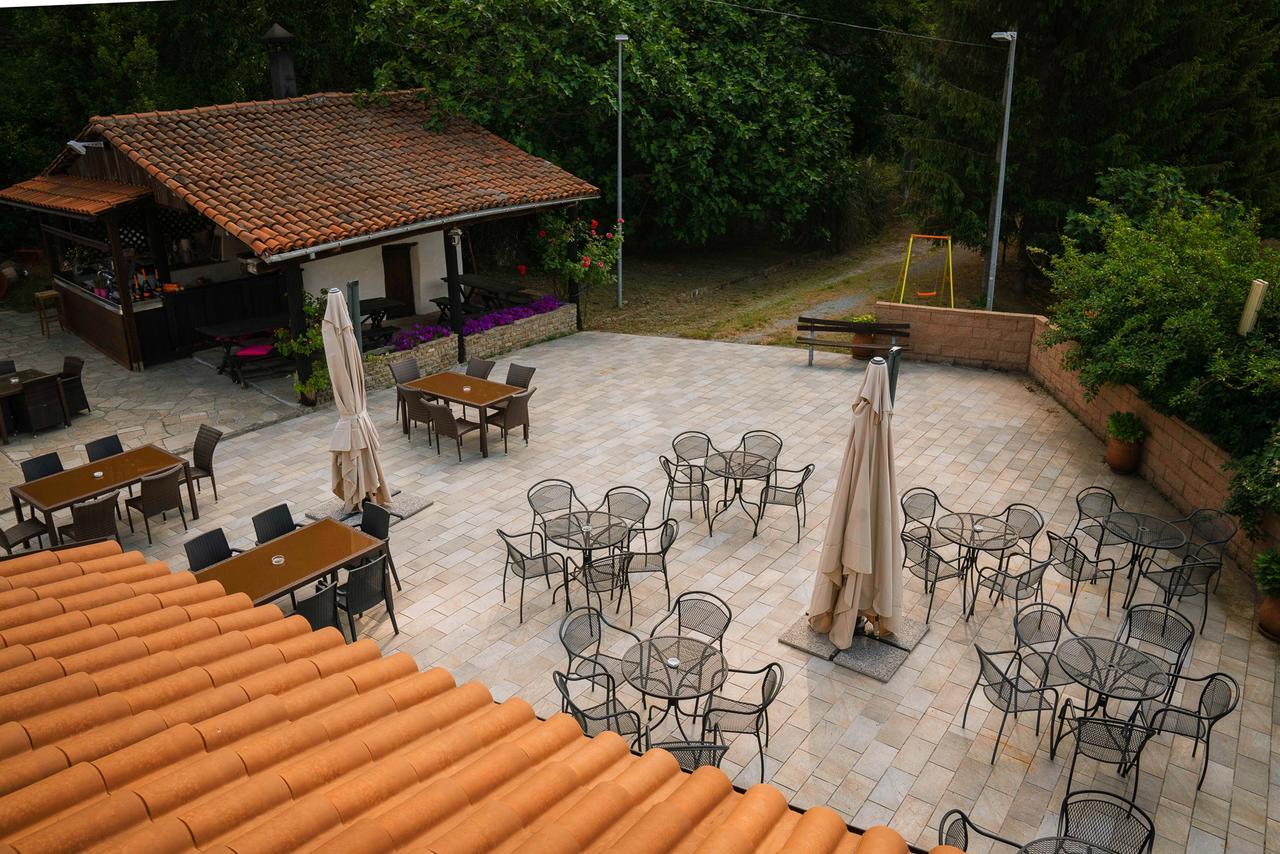 Agriturismo Cascina Del Vai Кайро-Монтенотте Экстерьер фото